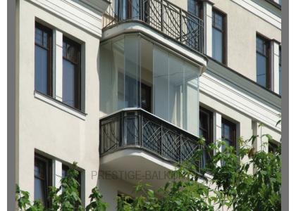 Финское безрамное остекление балкона в Красногорске