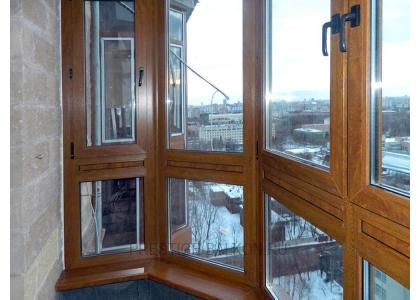 Французское остекление балкона профилем Veka с ламинированием под дерево в Красногорске